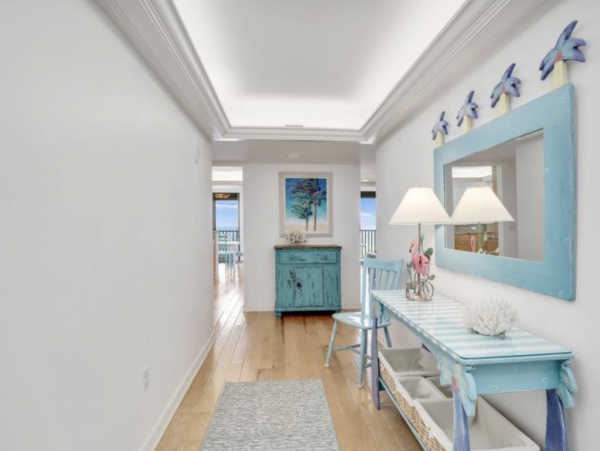 6th floor views Gulf Front of Vanderbilt Beach 3 month rental